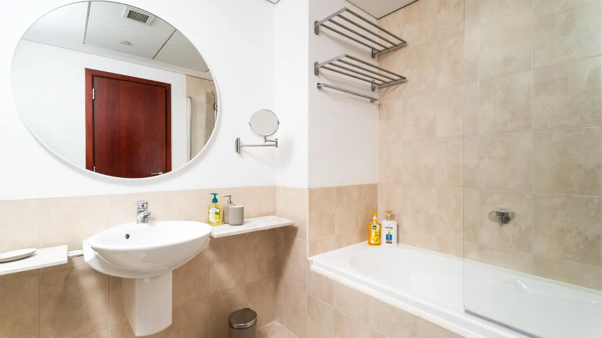 Cozy 3Br In The Heart Of Dubai Near To Clocktower Appartement